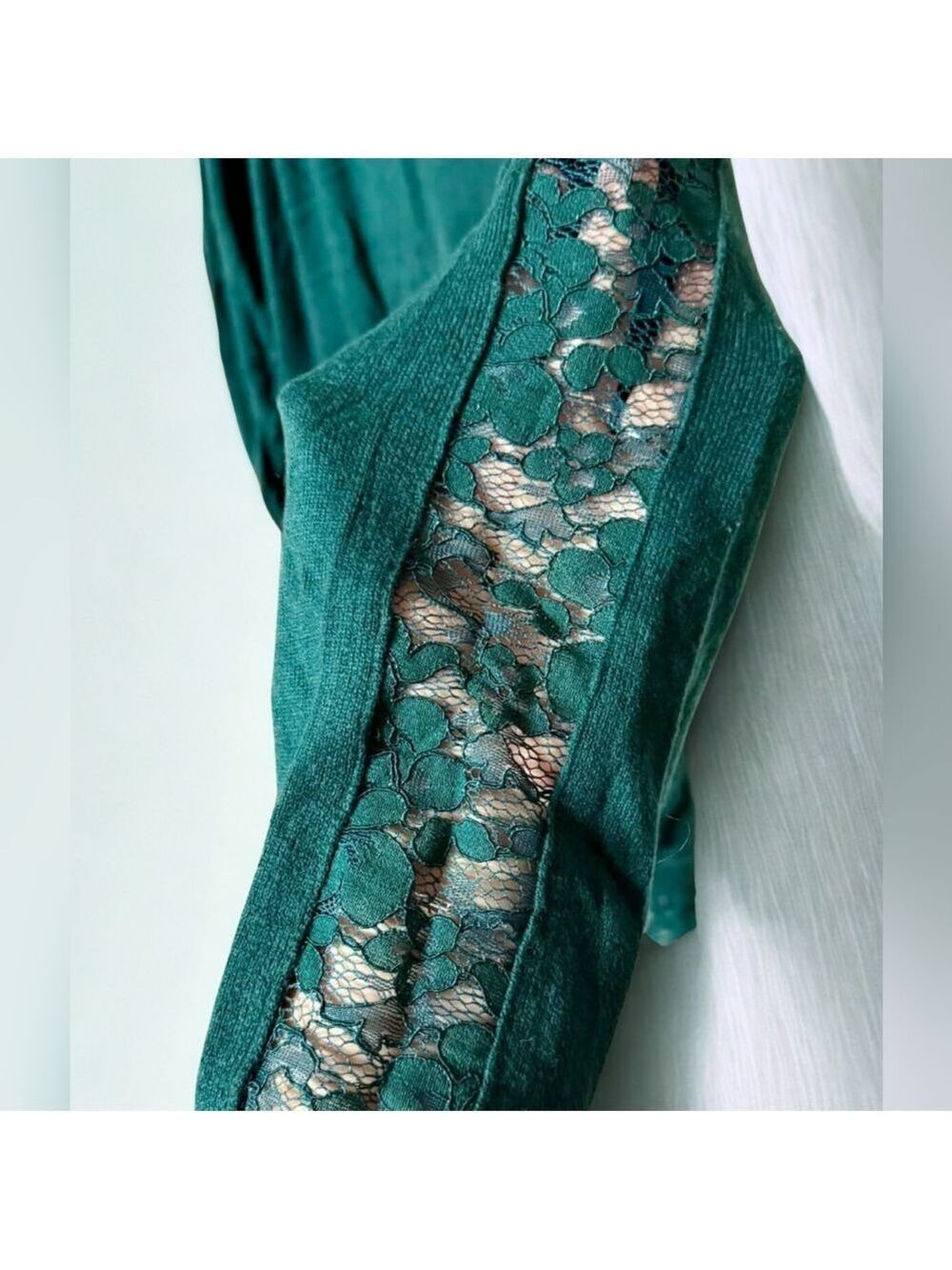 Torrid Green Lace Back Sweater Size 3X - Picture 4 of 5